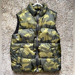 Old Navy Camo Puffer Vest